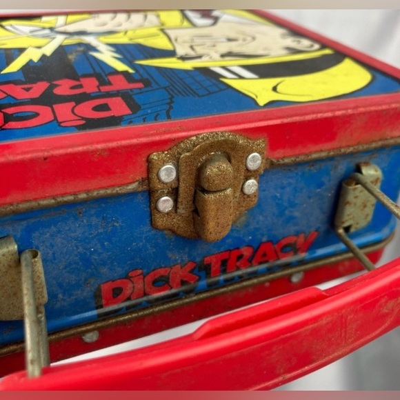 Vintage Dick Tracy Graphic Tin Lunchbox 1998 Collectible Hobbies - Picture 5 of 6
